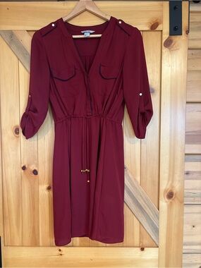 H&M Burgundy Long-Sleeve Drawstring Shirt Dress with Gold Buttons